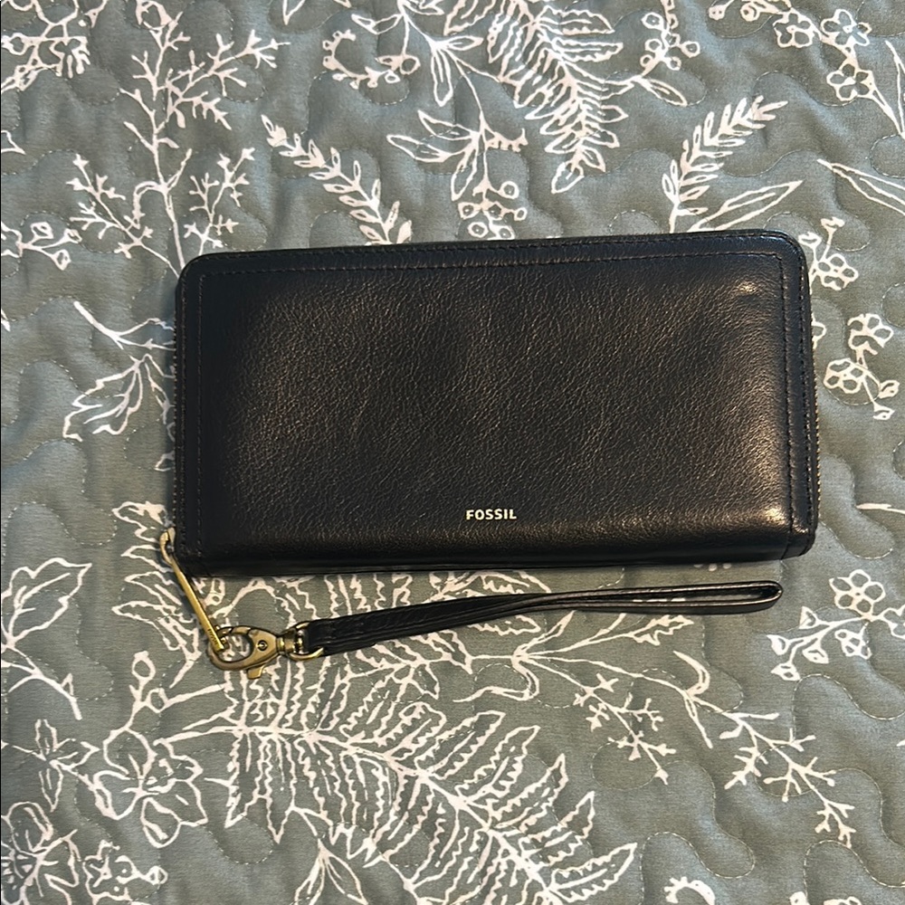 Fossil Black Leather Wristlet with Gold Accents